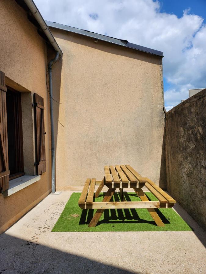 Villa La Petite Chaume à Châteauroux Extérieur photo